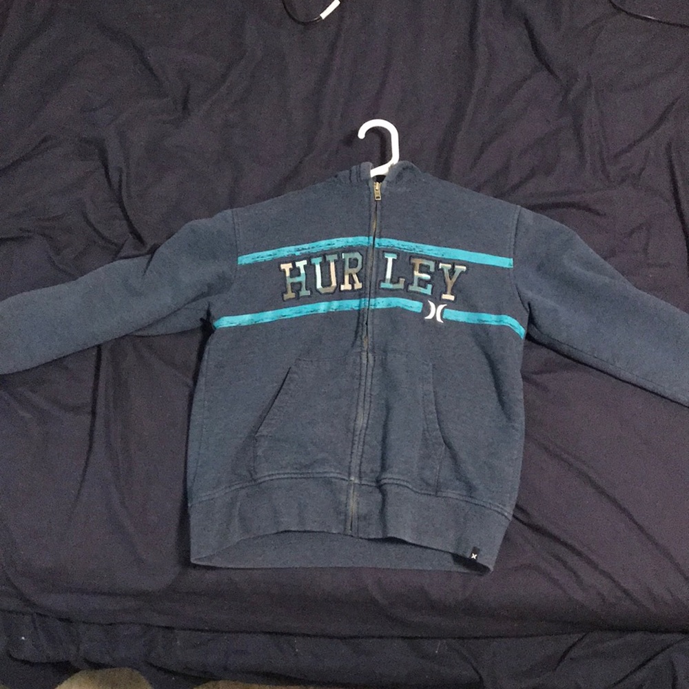 I’m selling a Hurley jacket